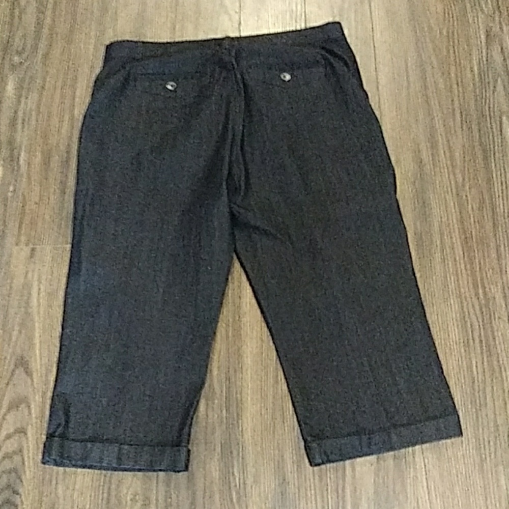 Carpis - Picture 3 of 4